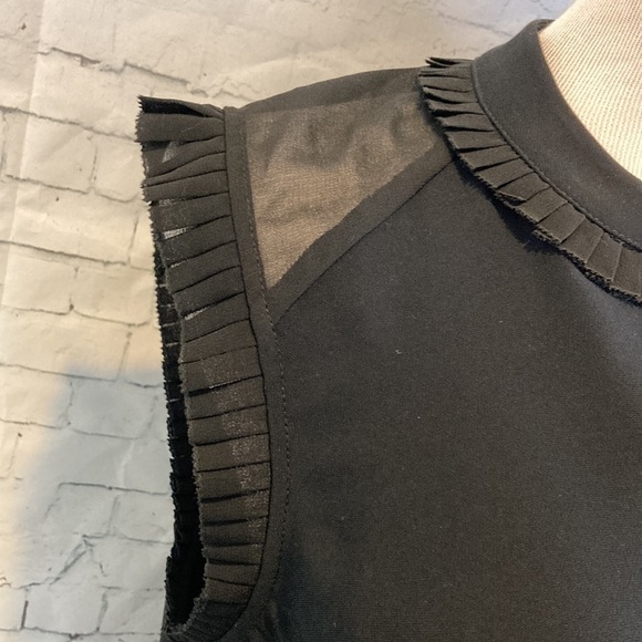 Soft Surroundings Nyssa Tank ruffle detail Size Medium elevated basic capsule - Picture 7 of 15